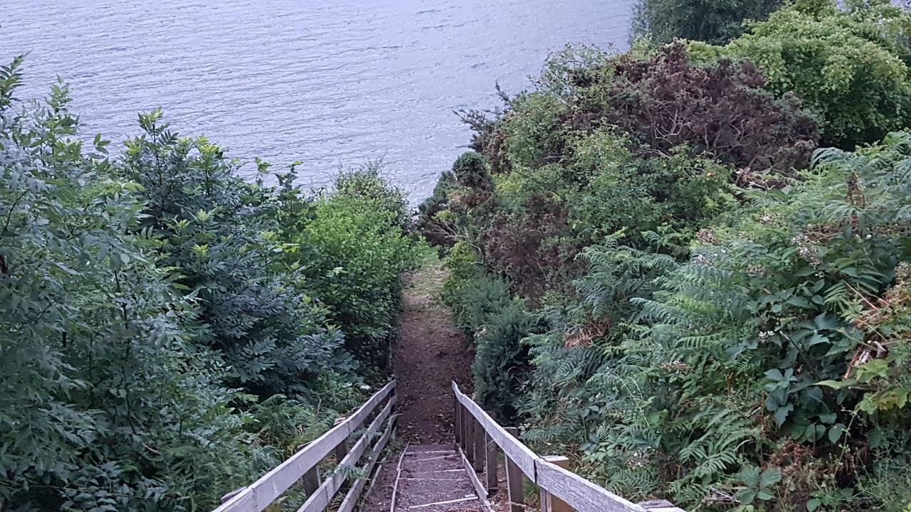 Lochview Guest House 阿勒浦 外观 照片