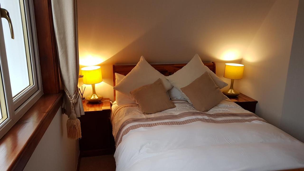Lochview Guest House 阿勒浦 外观 照片